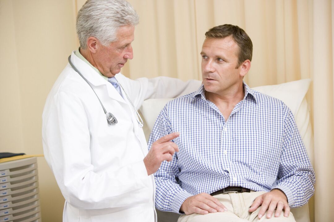 Bir doktorla yapılan muayeneler ve istişareler, bir erkeğin prostatiti zamanında teşhis etmesine ve tedavi etmesine yardımcı olacaktır. 